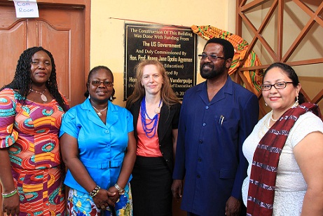 Ms. Natasha de Marcken, Director of USAID’s Office of Education (middle) in a group pose with Dr. Alfred Oko Vanderpuije Mayor of Accra (on her right), Ms. Marisol Perez (USAID/Ghana Education Office Director) (on her extreme right) and Headmistresses of the Zamrama Line cluster of schools block (to her left)